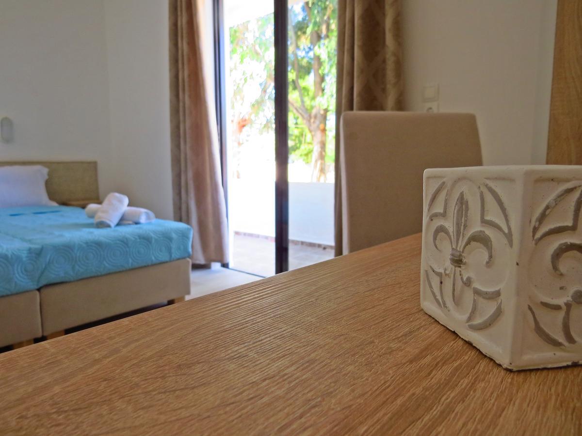 كوتاري Loukas Beach Rooms المظهر الخارجي الصورة