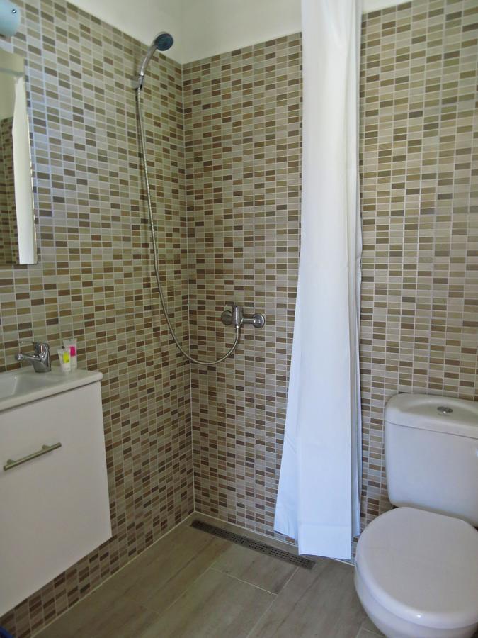 كوتاري Loukas Beach Rooms المظهر الخارجي الصورة